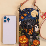 Sac bandoulière matelassé pour téléphone – Labrador noir avec citrouilles d'Halloween
